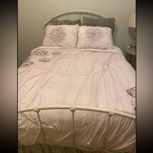 Restoration Hardware Queen Comforter set